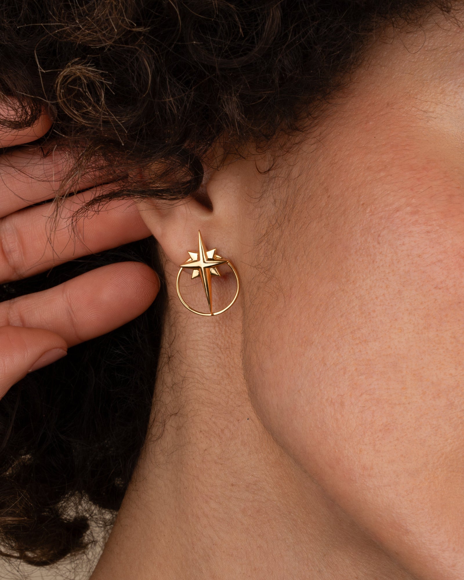 Horizont aus Goldohrsteckern