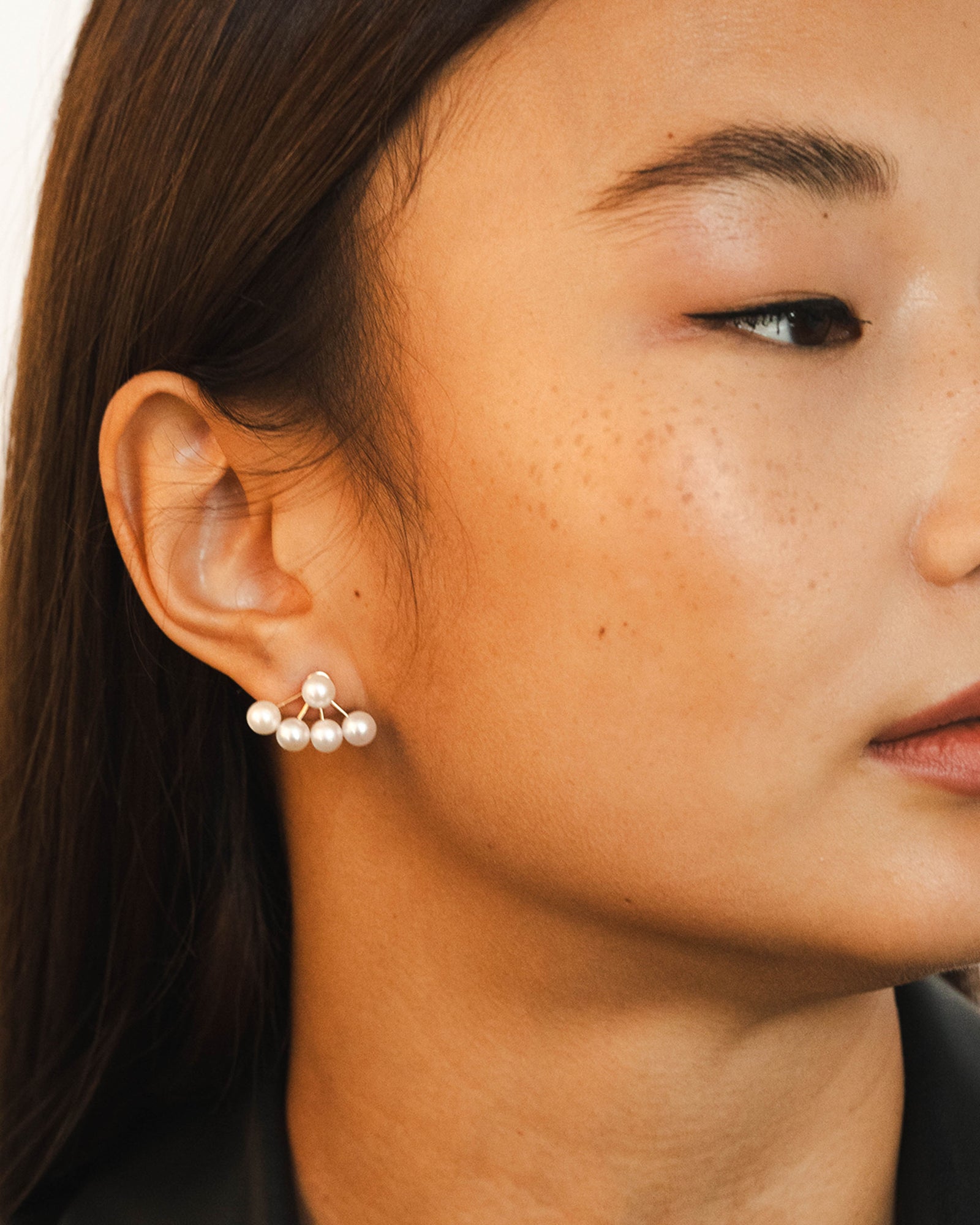 Ohrstecker mit fünf Perlen