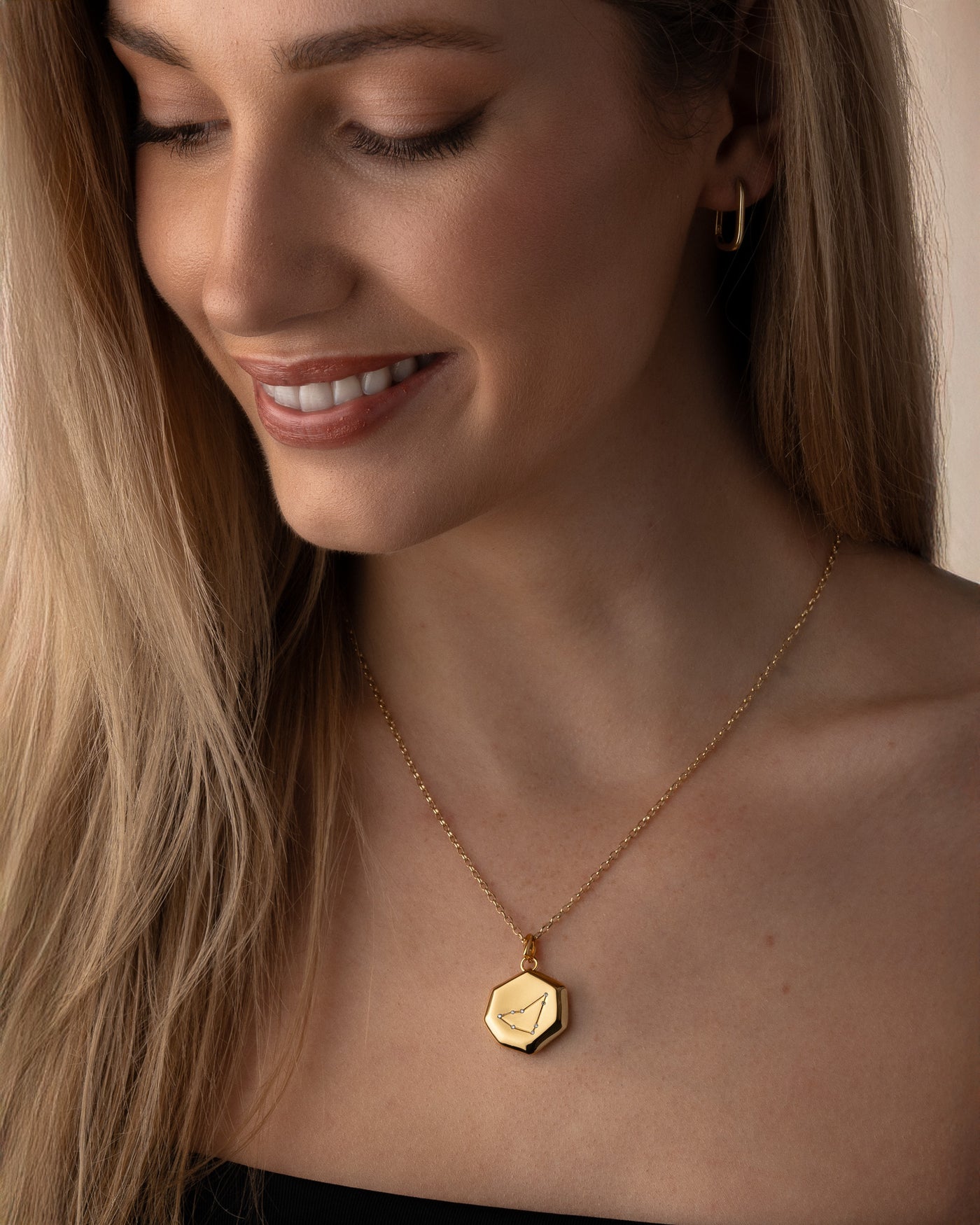 Capricornus Natural Diamonds Pendant [PREORDER ONLY]