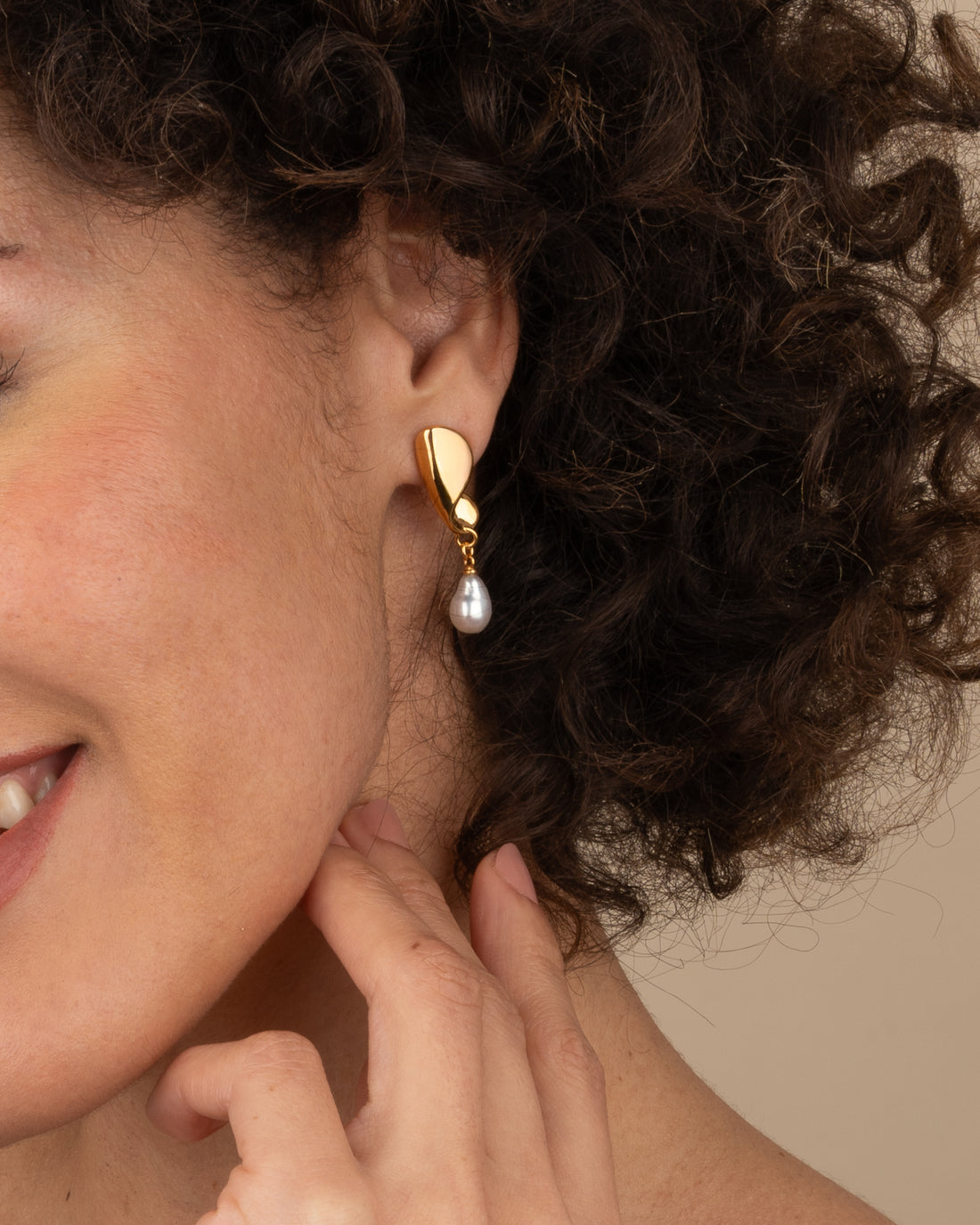 Golden Sway Earrings