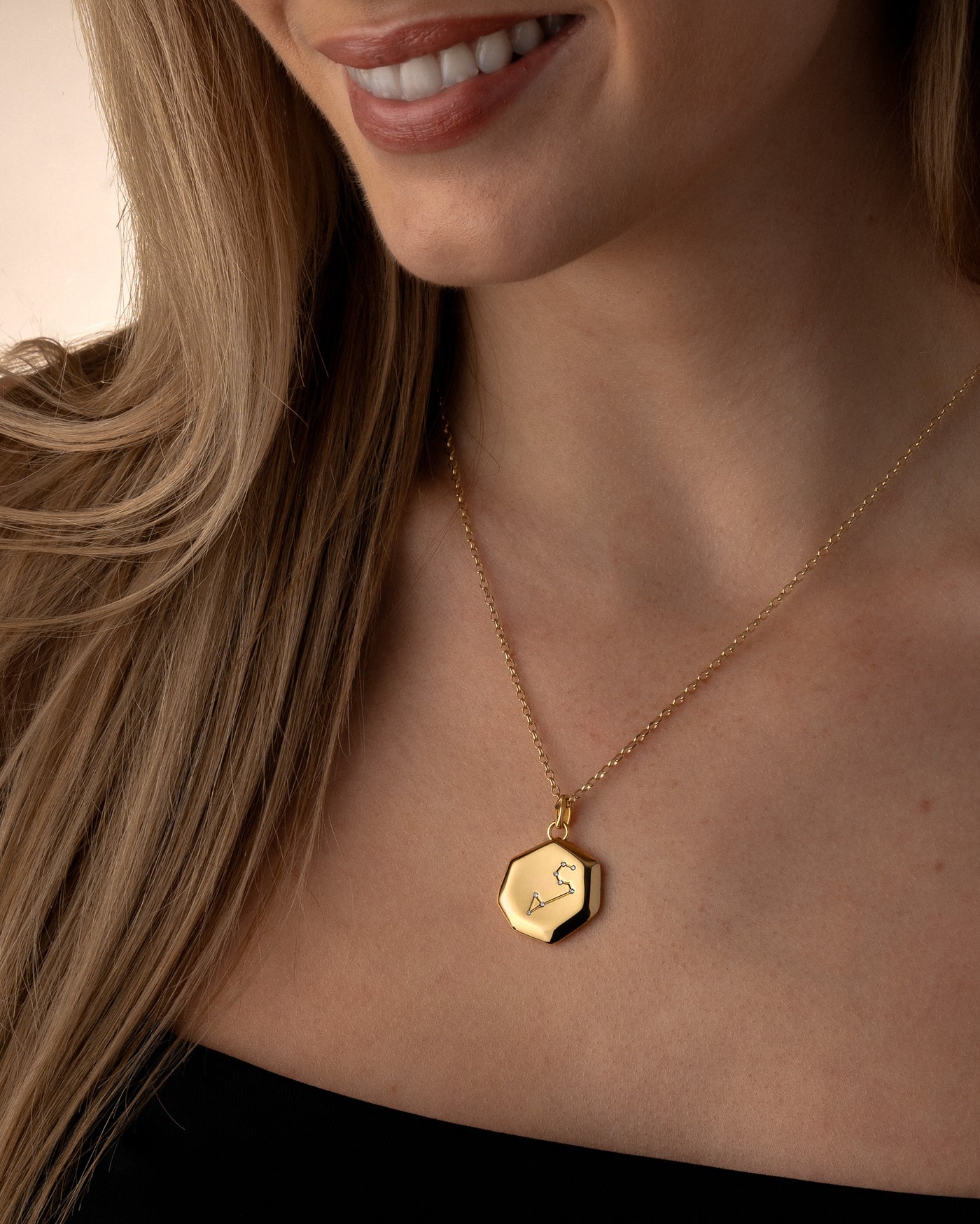 Leo Natural Diamonds Pendant [PREORDER ONLY]