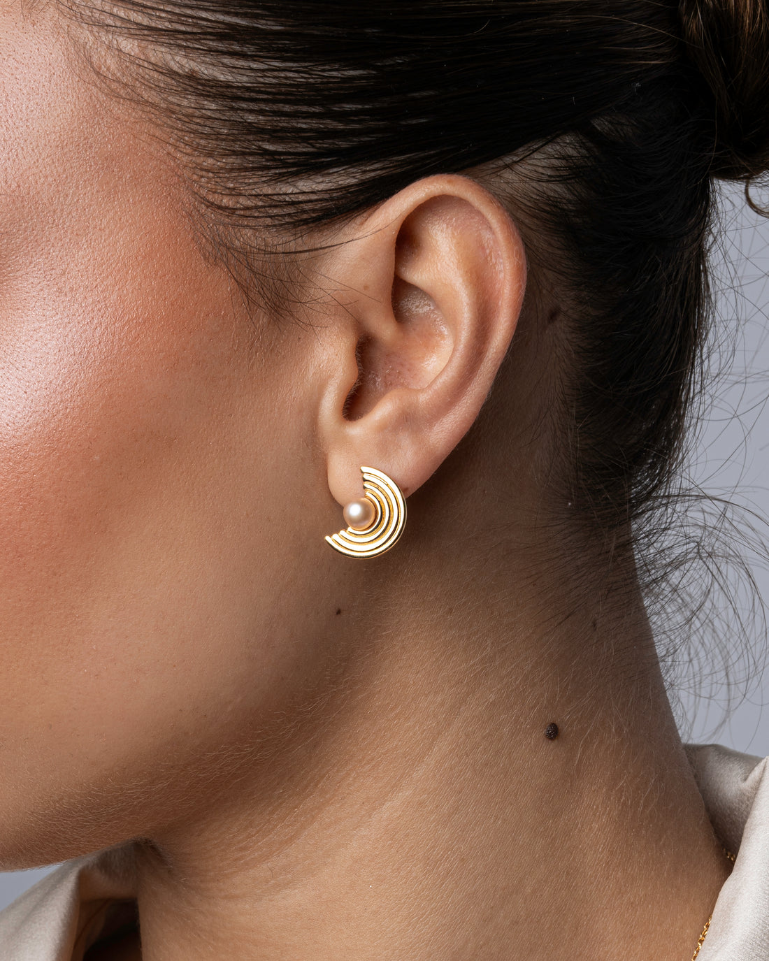 Ohrstecker mit Halbschliff